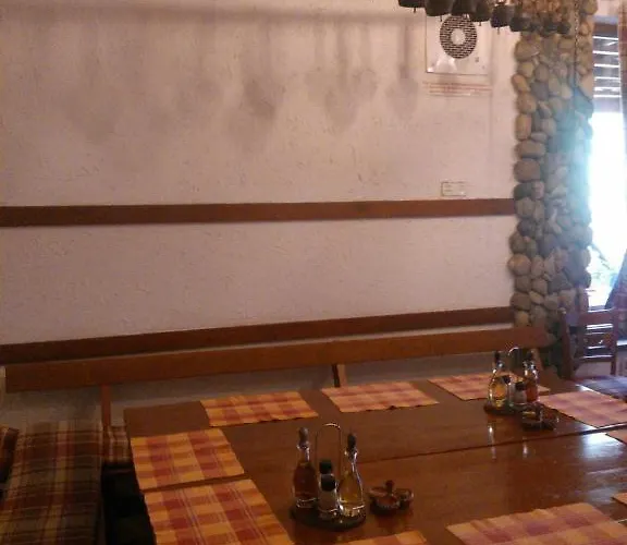 Family Veronika 2* Devin